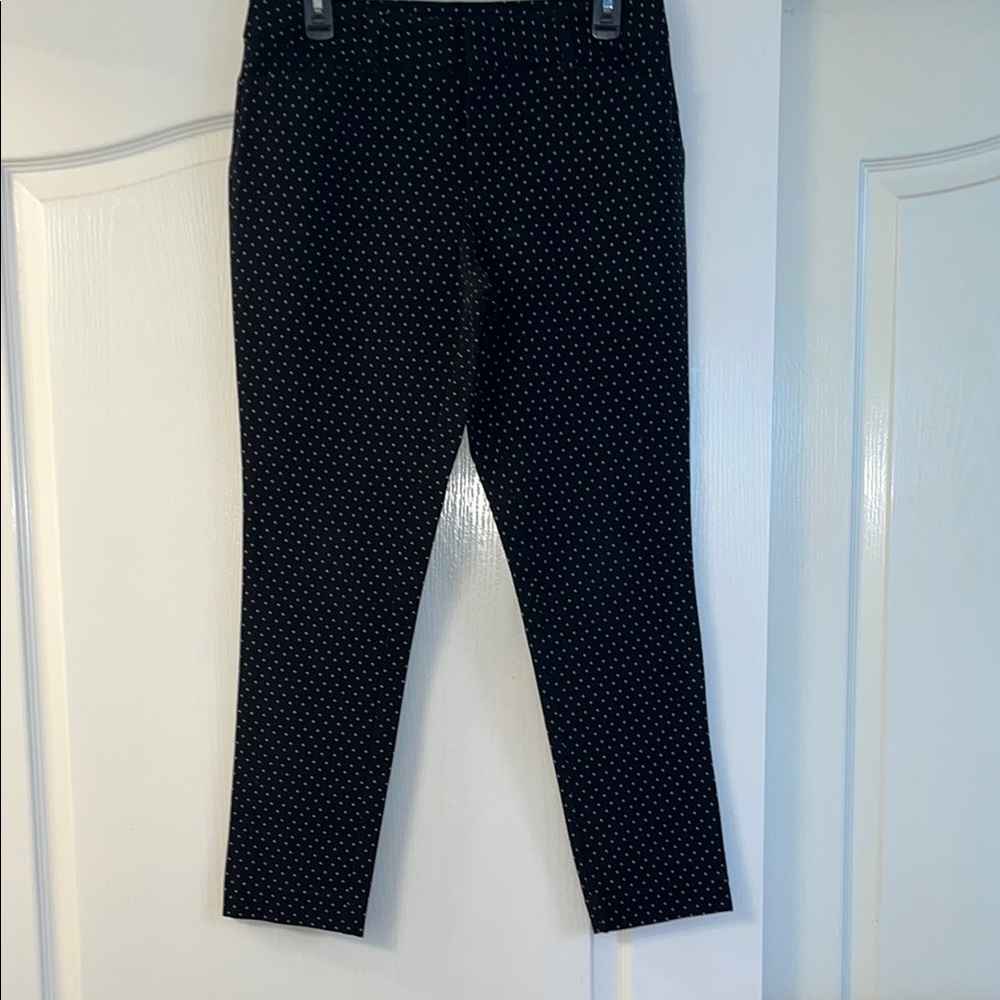 Women’s Faded Glory Black with White speckled design, Pants. Slim M. Fit Stretch